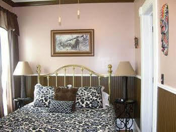 The Seymour House Bed & Breakfast South Haven Exteriör bild